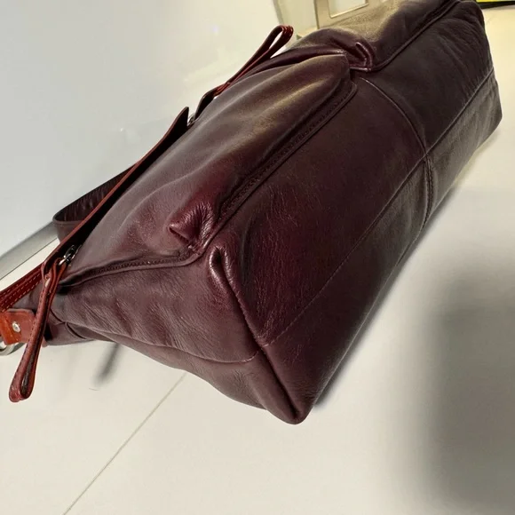 Osgoode Marley 7103 Soft Raisin Cashmere Leather Crossbody Handbag - Picture 7 of 11